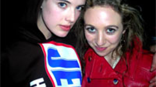 Fashionista's BFF's Assistant's Ugly Headband = OMG Internet WAR!